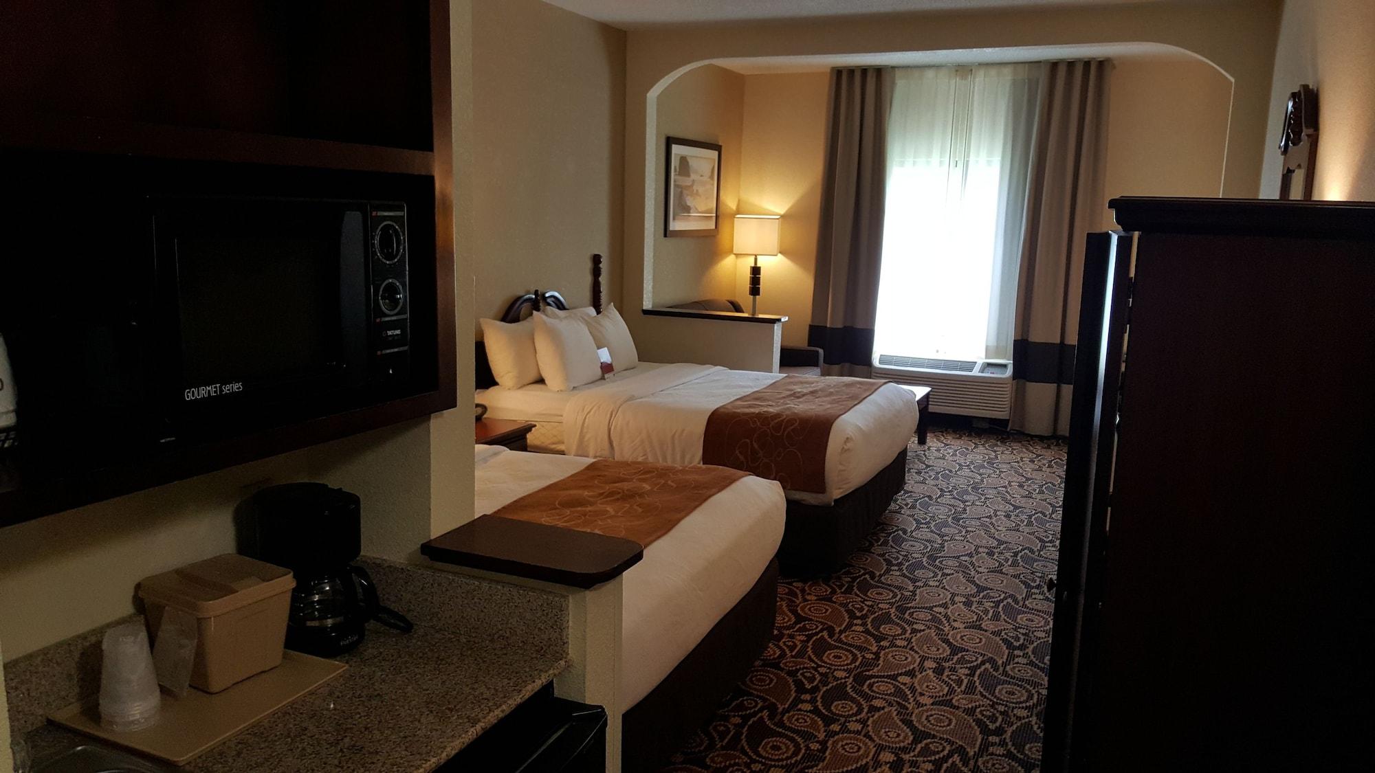דפני Comfort Suites Mobile East Bay מראה חיצוני תמונה