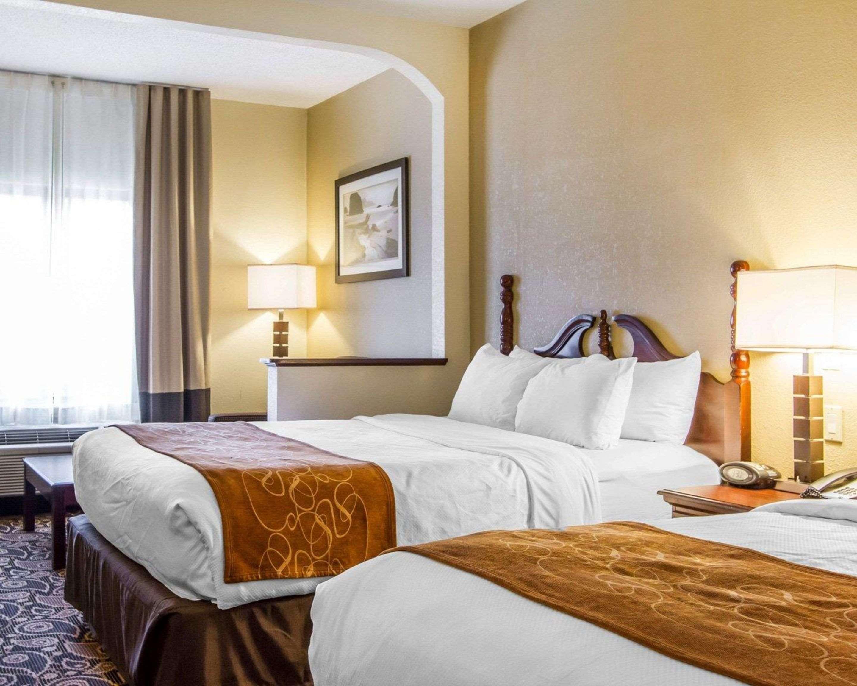 דפני Comfort Suites Mobile East Bay מראה חיצוני תמונה