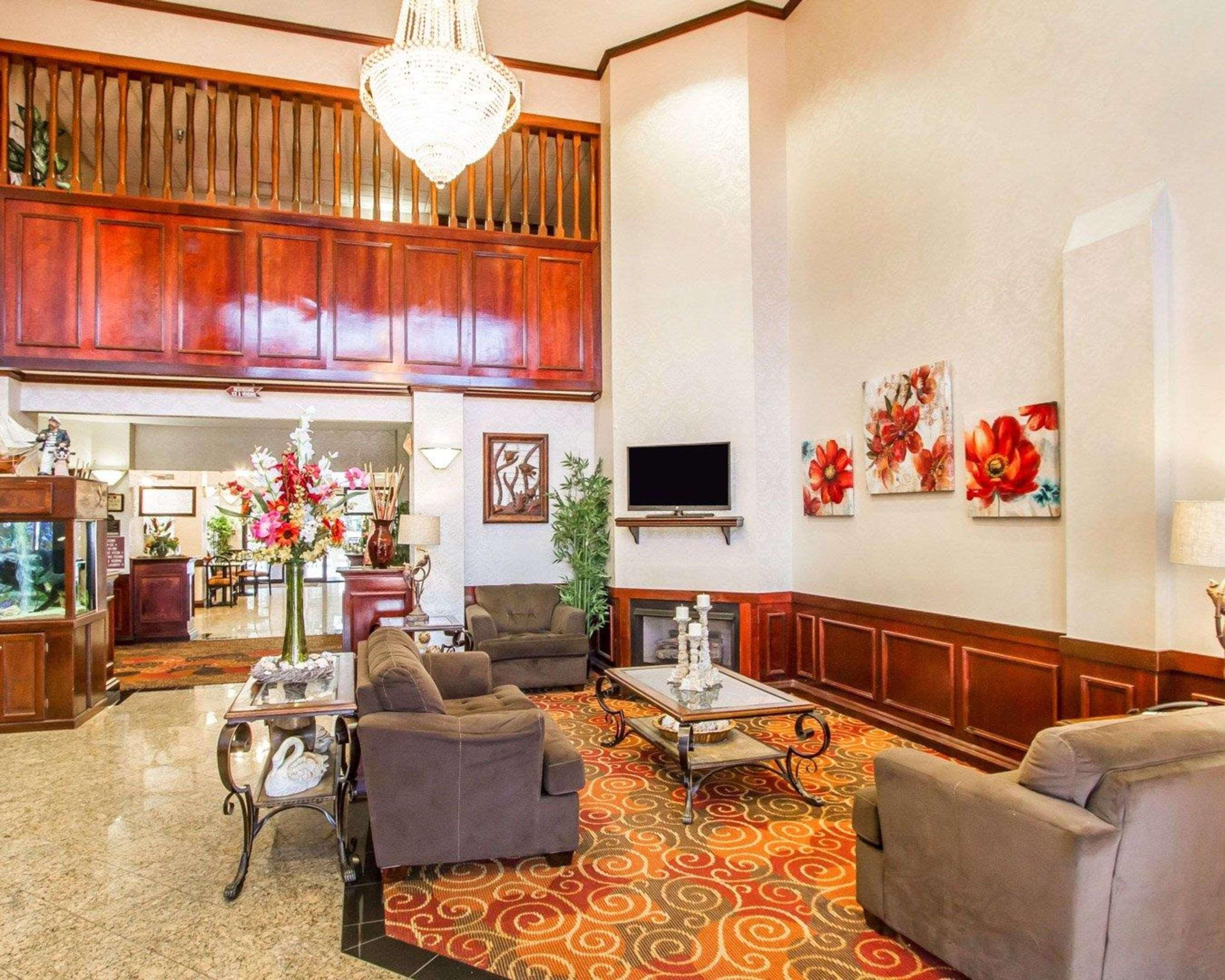 דפני Comfort Suites Mobile East Bay מראה חיצוני תמונה
