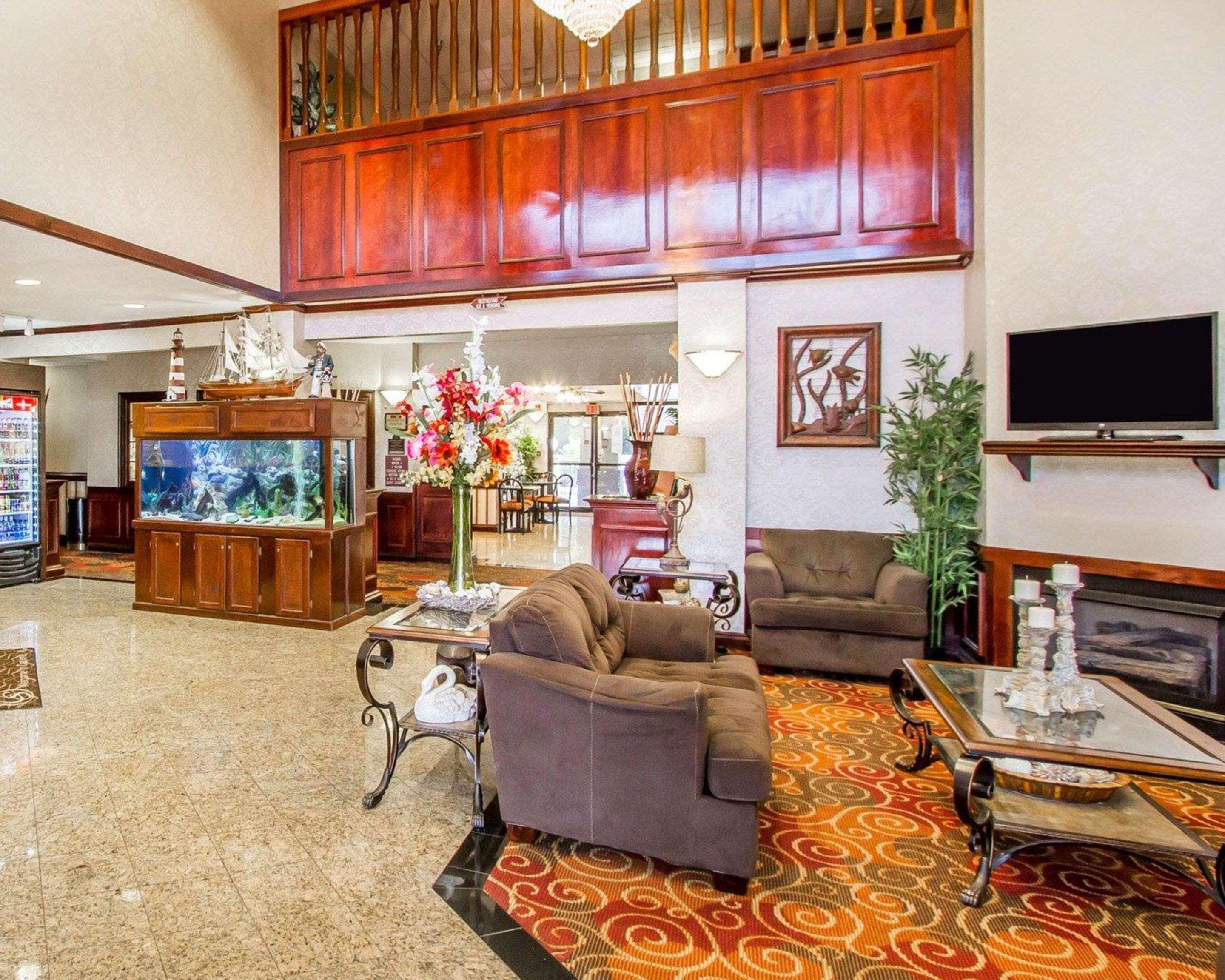 דפני Comfort Suites Mobile East Bay מראה חיצוני תמונה