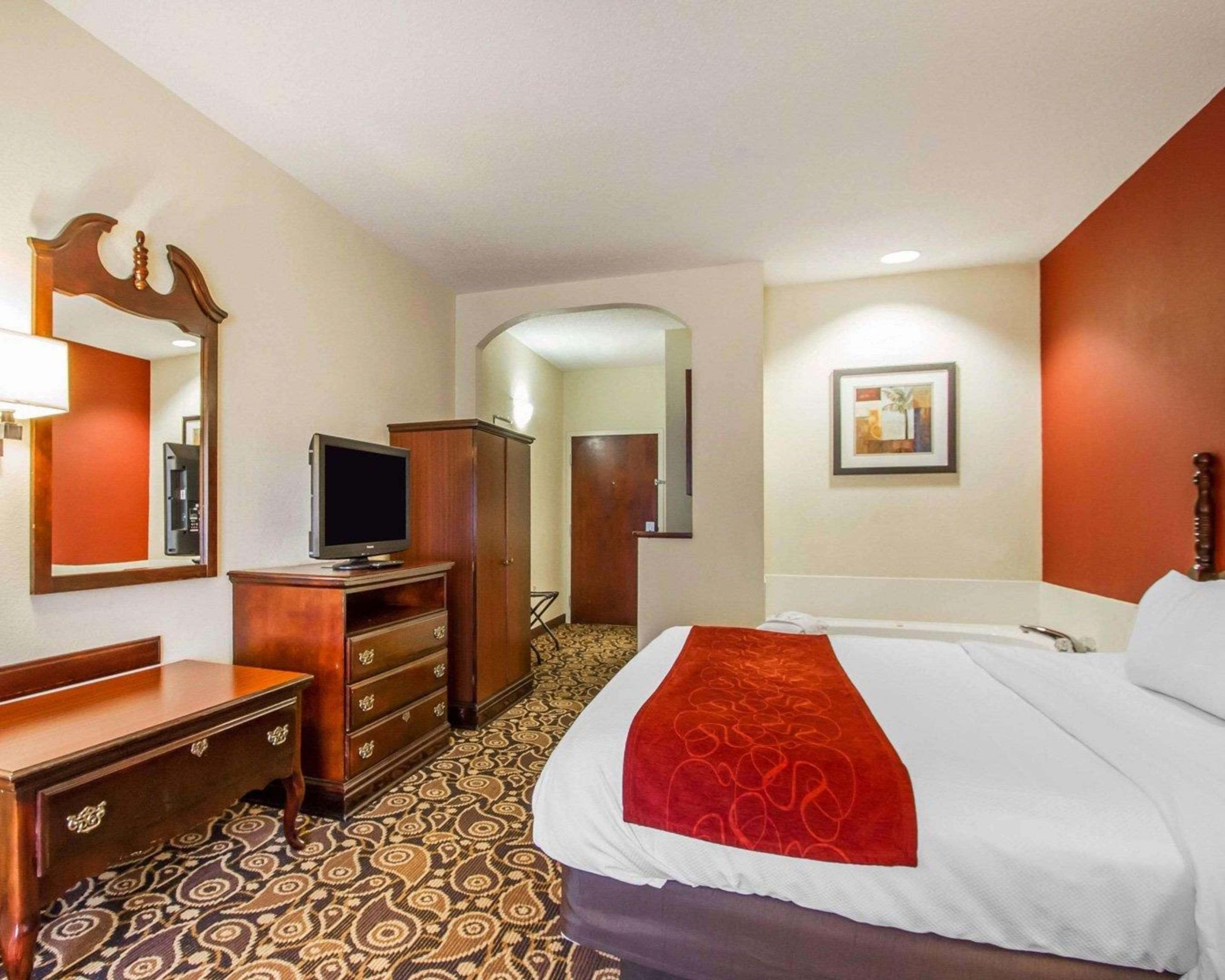 דפני Comfort Suites Mobile East Bay מראה חיצוני תמונה